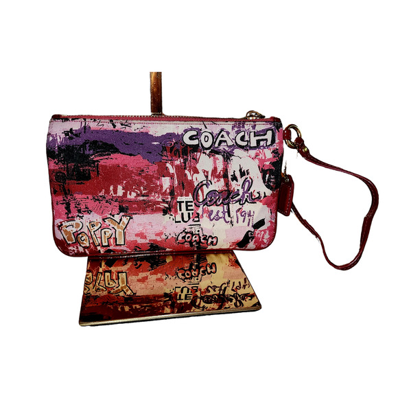 Vintage Rare Coach Poppy Wall Graffiti Wristlet Magenta Pink & Gold - Picture 2 of 6